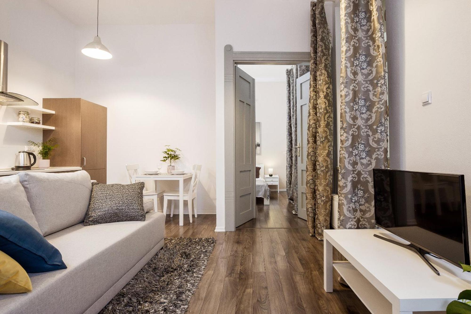 Апартаменти Main Station - 8 Rakowicka Street Краків Екстер'єр фото